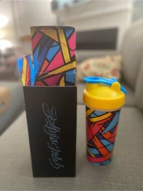 Gymreapers Shaker Bottle Colorful Workout Protein Mixer Cup New